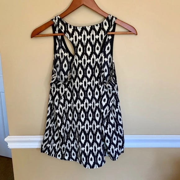 Aztec Print Tank Top - Picture 4 of 4